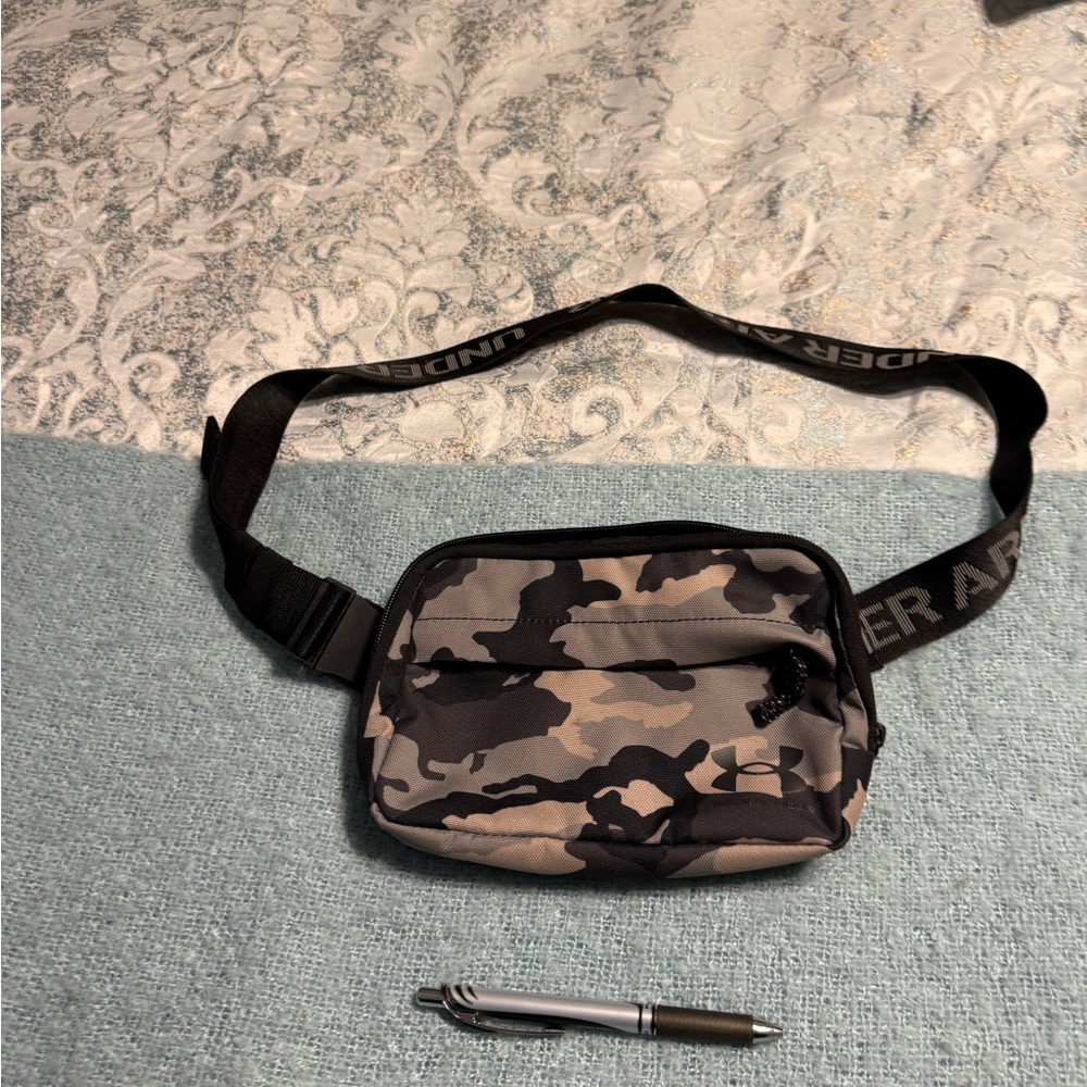 Under Armour belt bag